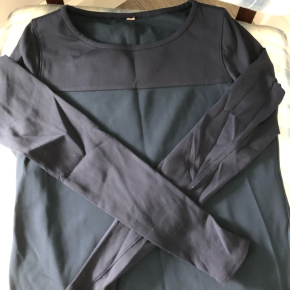 Lululemon top - Picture 7 of 7